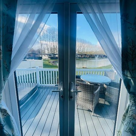The Poplars Lodge With Hot Tub York Eksteriør billede
